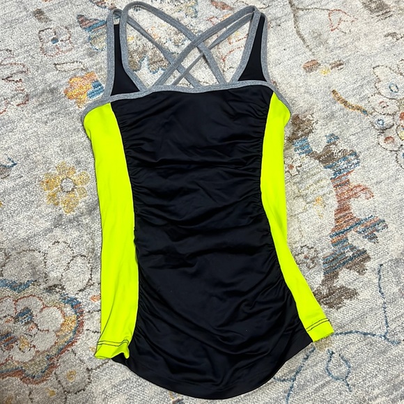 bebe Tops - Bebe Sport active top